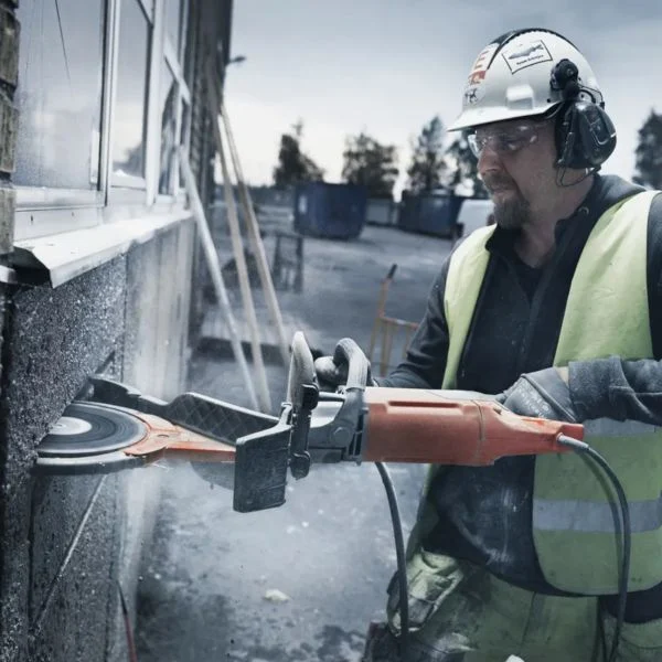 Фреза за канали Husqvarna Construction K 4000 Cut-n-Break, 230 V, 2700 W, 230 мм / 967079701
